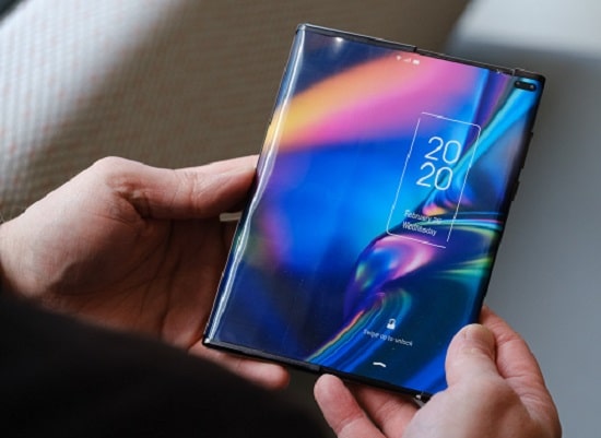 Slidable and Multi-Rollable Phone Prototypes from Samsung
