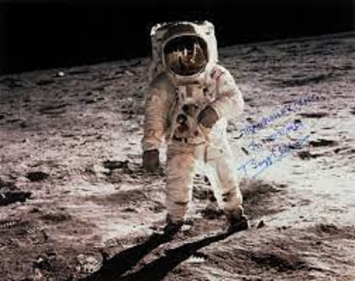 NASA stops selling Apollo 11 moon dust