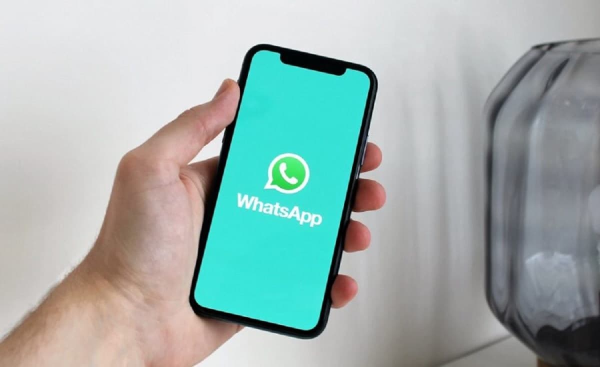 New WhatsApp privacy features include Screenshot Blocking Silent Group Leave and more