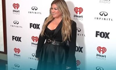 Kelly Clarkson opens up about her struggles with depression following her divorce